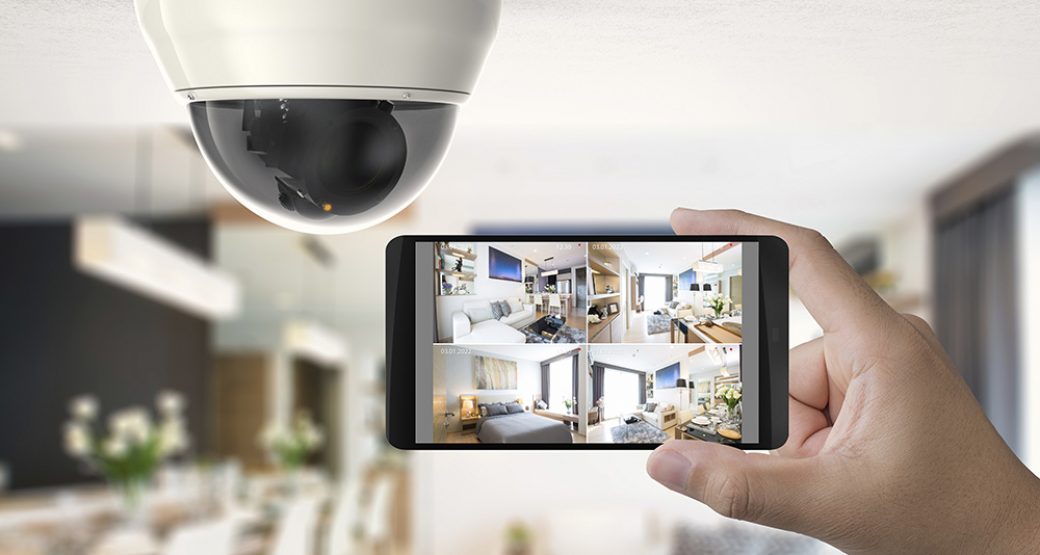 mobile-control-and-video-surveillance-1040x555